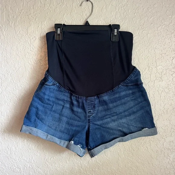 Isabel Maternity by Ingrid & Isabel Midi Pregnancy Shorts Size 8 - Picture 1 of 4